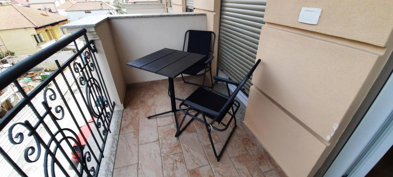 Comfy Apartment In ชโคเดอร์ ภายนอก รูปภาพ